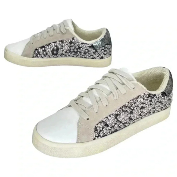 AQUA Womens Sneakers 6M Tess Grey Snake Print Leather Silver Studded - Picture 9 of 16